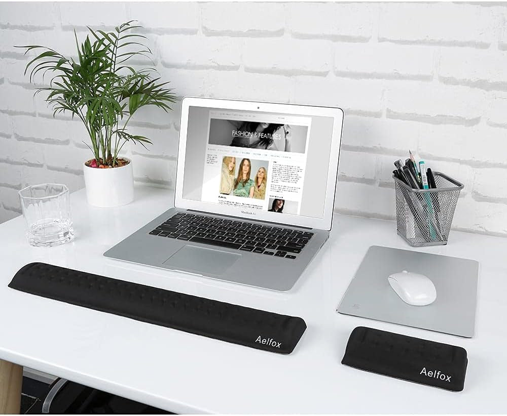 Memory Foam Keyboard Wrist Rest&Mouse Wrist Rest, Ergonomic Design Wrist Pad for Computer Keyboard Laptop Wrist Support, Arm Rest for Desk Accessories in Home Office School(Black)